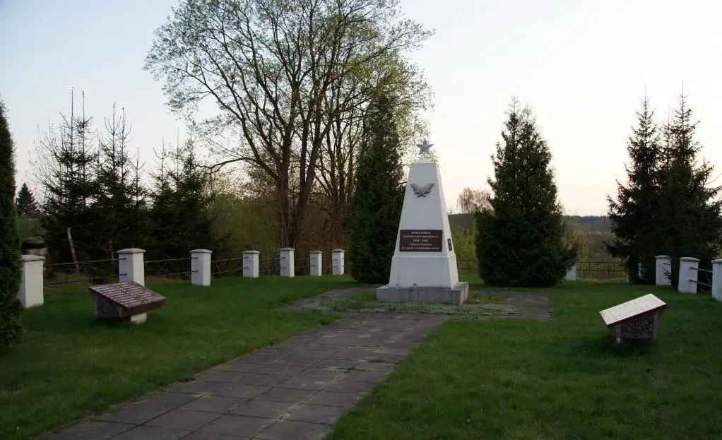 Памятник советским воинам в Видукле